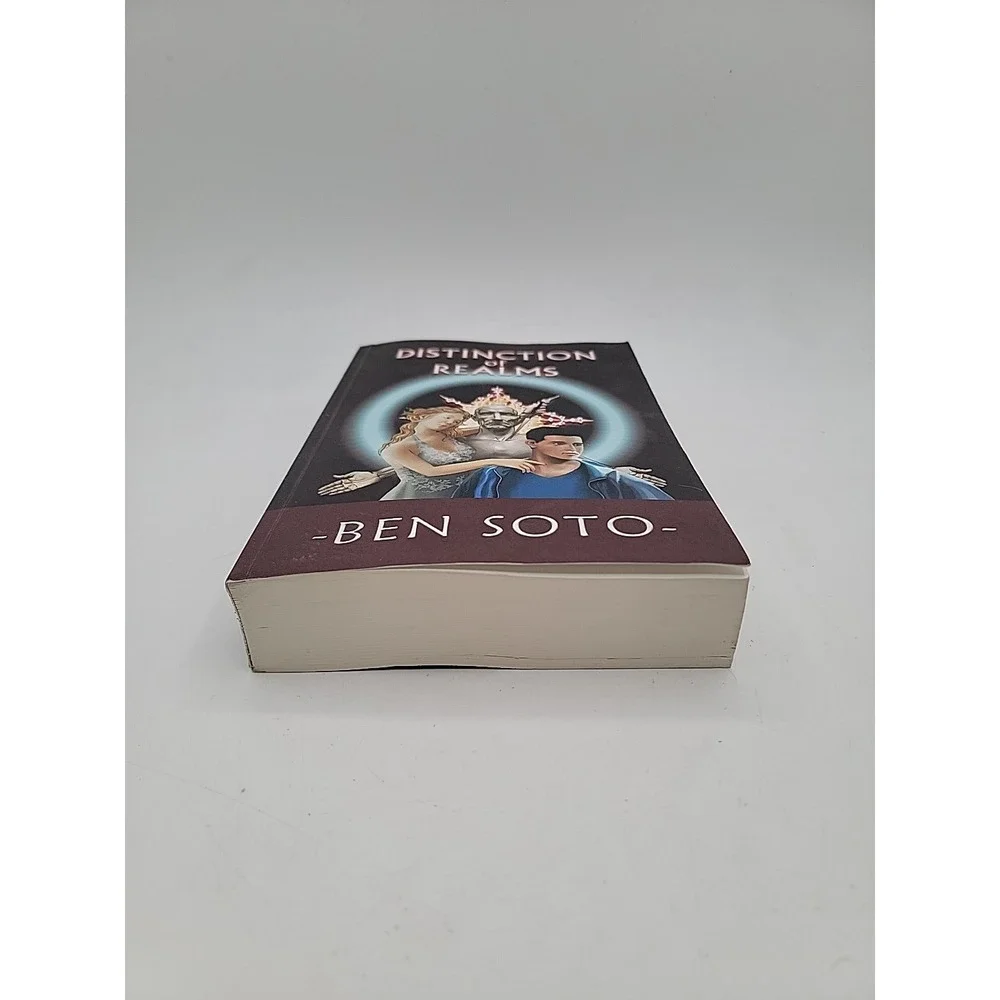 Distinction of‎ Realms the Messengers by Ben Soto (2018, Uk- a Format Paperback)